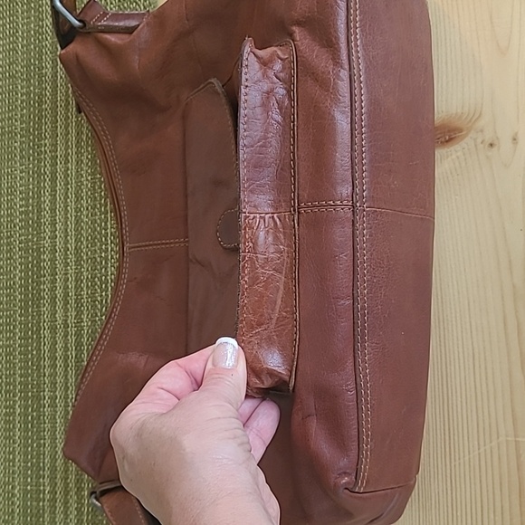 Jack Georges Voyager Collection 7614 Buffalo Leather Crossbody - Picture 13 of 14